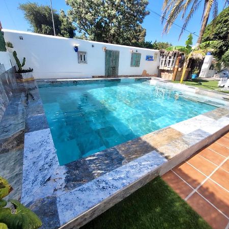 Gatu Premium Villa Lurberri Piscina Privada, 4 Dormitorios, 2 Banos, Parking , Jardines, " Preferente Mayores De 25 Anos Y Familias " In Y Barbacoa Chiclana de la Frontera Eksteriør bilde