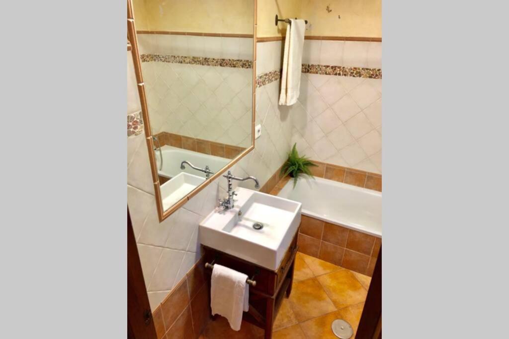 Gatu Premium Villa Lurberri Piscina Privada, 4 Dormitorios, 2 Banos, Parking , Jardines, " Preferente Mayores De 25 Anos Y Familias " In Y Barbacoa Chiclana de la Frontera Eksteriør bilde