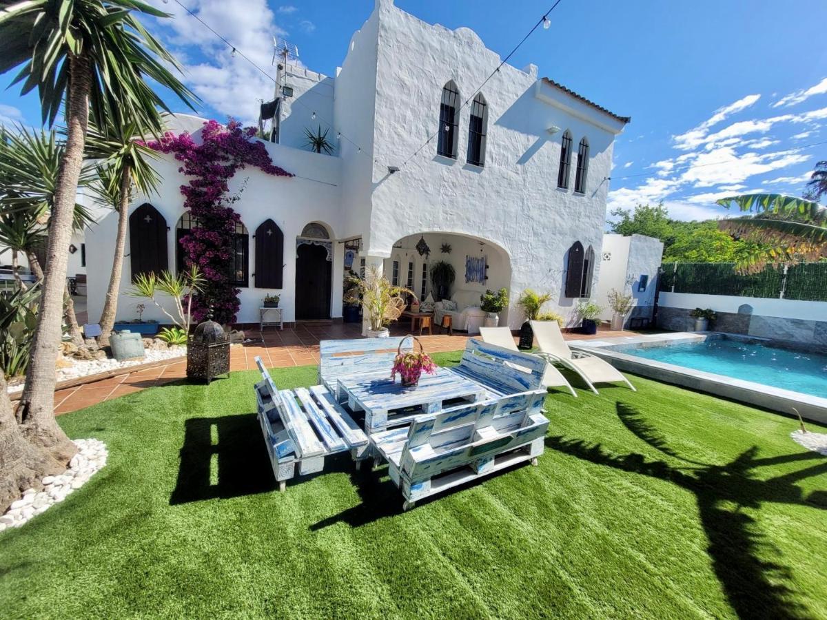 Gatu Premium Villa Lurberri Piscina Privada, 4 Dormitorios, 2 Banos, Parking , Jardines, " Preferente Mayores De 25 Anos Y Familias " In Y Barbacoa Chiclana de la Frontera Eksteriør bilde