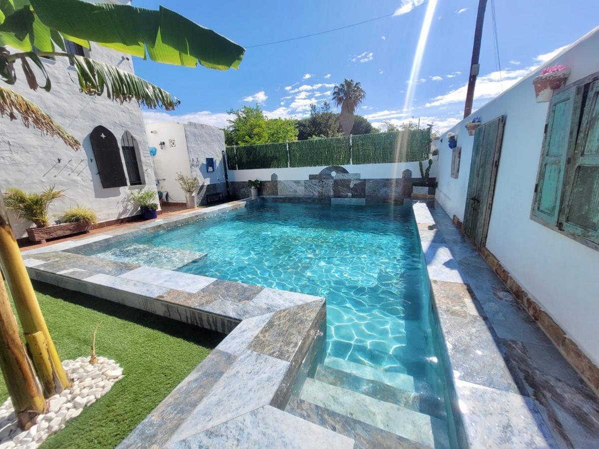 Gatu Premium Villa Lurberri Piscina Privada, 4 Dormitorios, 2 Banos, Parking , Jardines, " Preferente Mayores De 25 Anos Y Familias " In Y Barbacoa Chiclana de la Frontera Eksteriør bilde