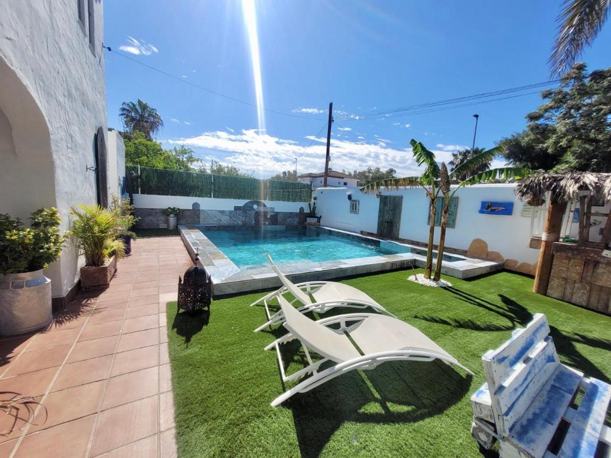 Gatu Premium Villa Lurberri Piscina Privada, 4 Dormitorios, 2 Banos, Parking , Jardines, " Preferente Mayores De 25 Anos Y Familias " In Y Barbacoa Chiclana de la Frontera Eksteriør bilde
