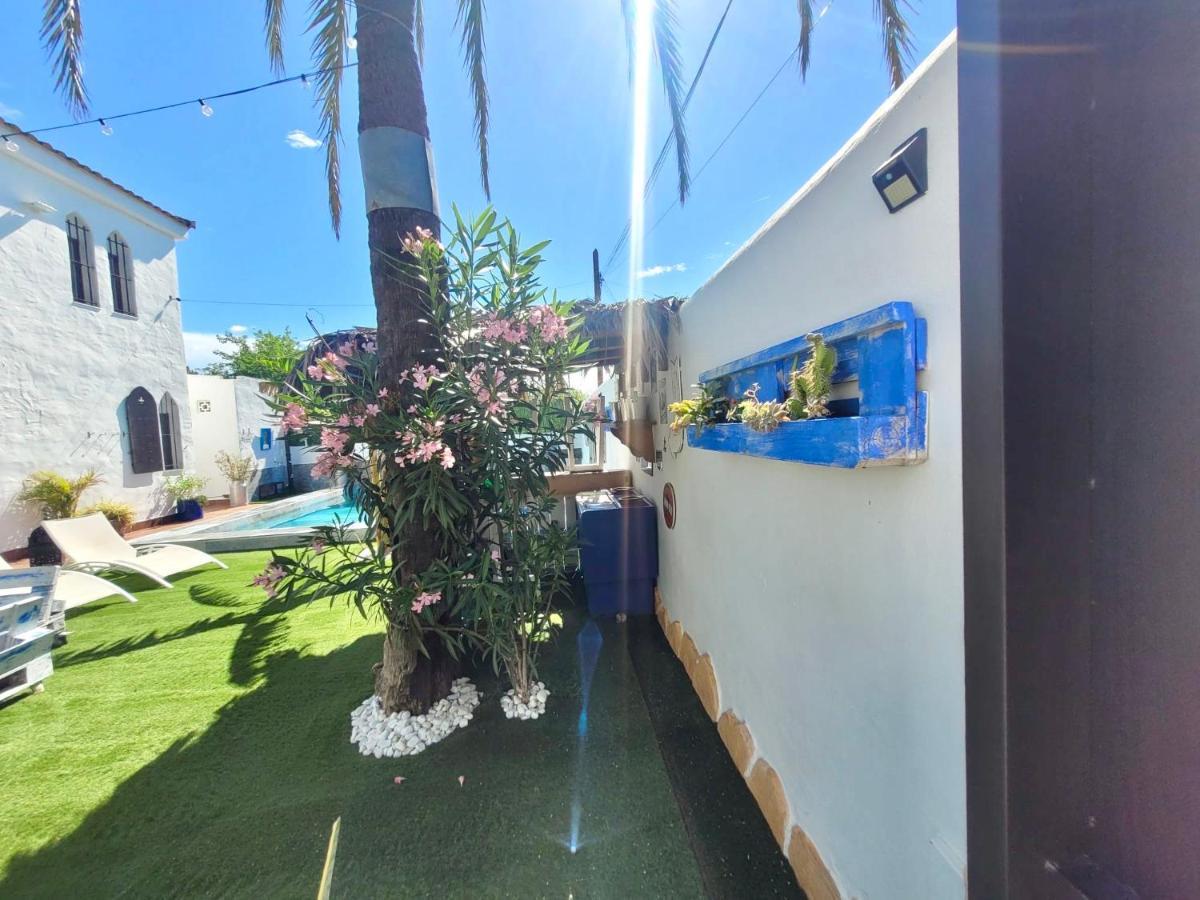 Gatu Premium Villa Lurberri Piscina Privada, 4 Dormitorios, 2 Banos, Parking , Jardines, " Preferente Mayores De 25 Anos Y Familias " In Y Barbacoa Chiclana de la Frontera Eksteriør bilde